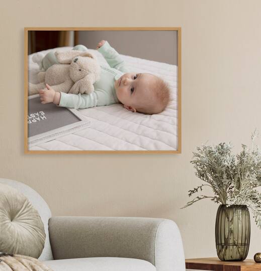 Kate and Laurel Gold Gallery Wall Wood Photo Frame